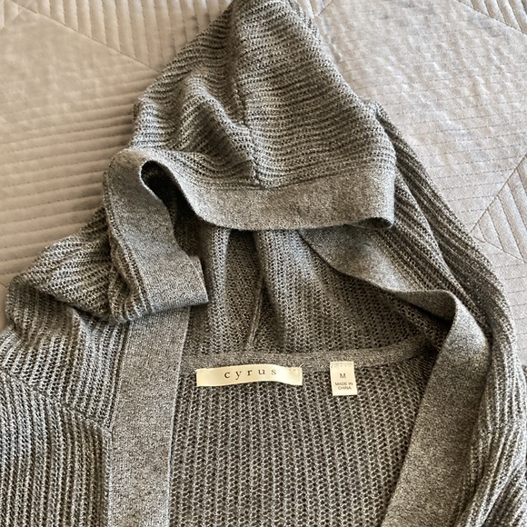 Cyrus Women's Sheer Silver Gray Open Cardigan Size M EUC - Picture 4 of 9